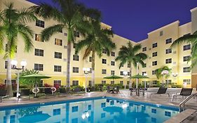 Homewood By Hilton Miami - Airport West Miami Springs